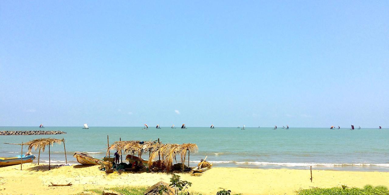 Explore Hostels Negombo Kochchikade Exteriör bild