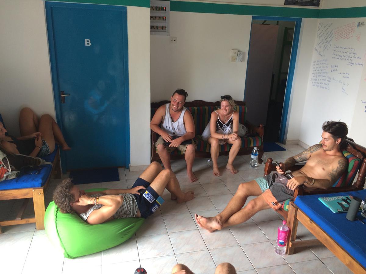 Explore Hostels Negombo Kochchikade Exteriör bild