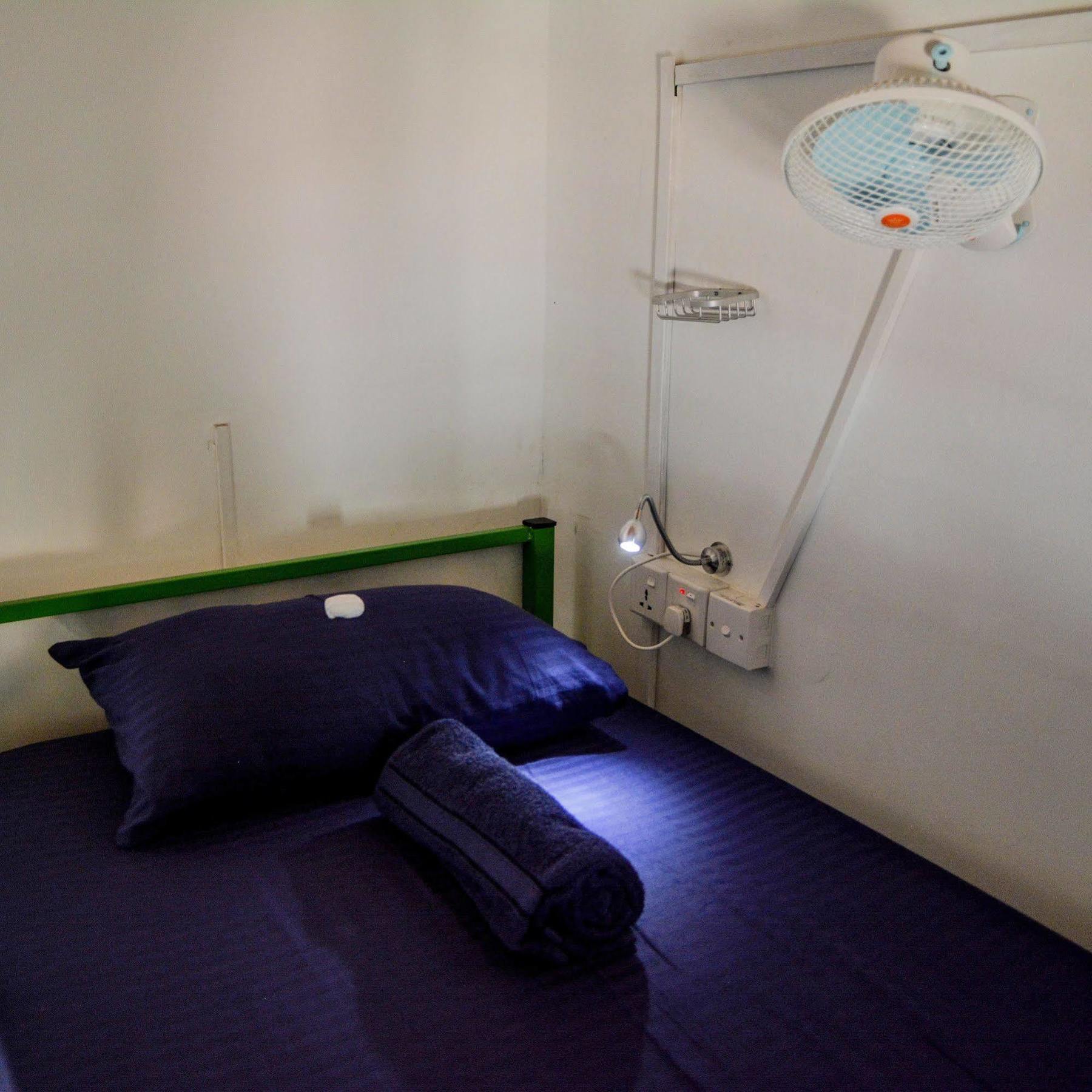 Explore Hostels Negombo Kochchikade Exteriör bild