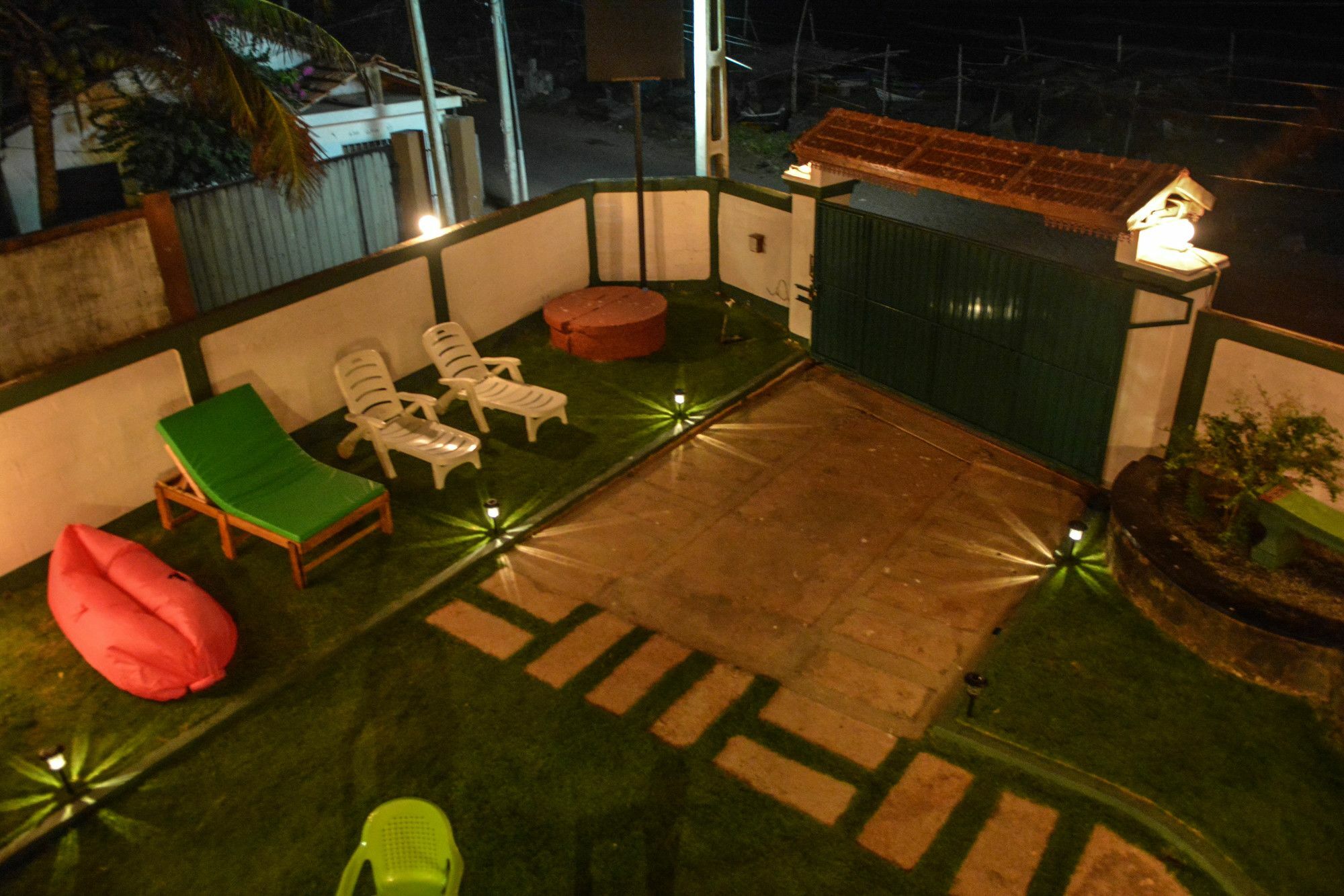 Explore Hostels Negombo Kochchikade Exteriör bild