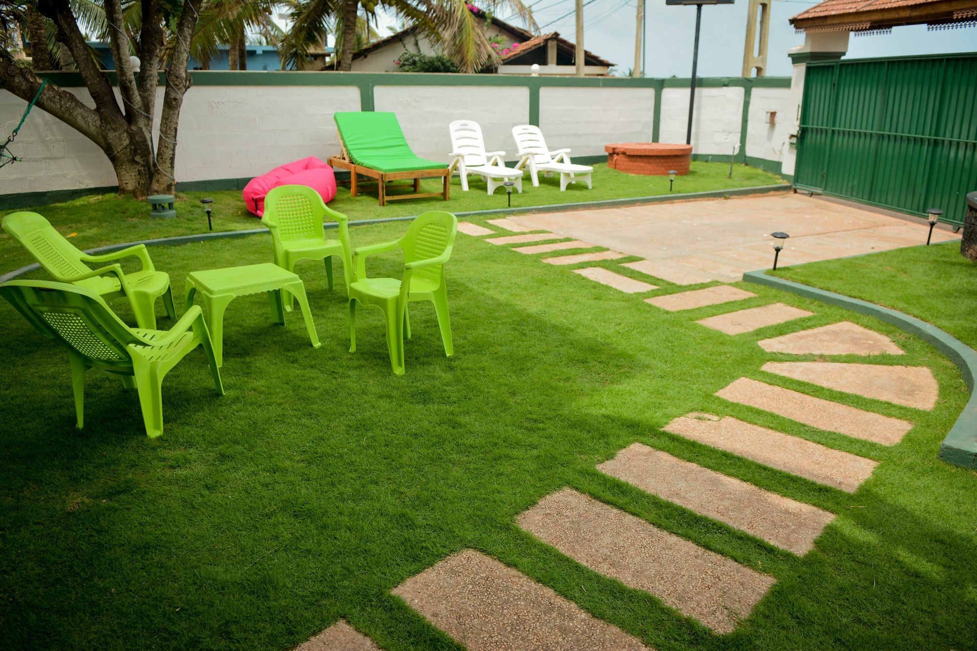 Explore Hostels Negombo Kochchikade Exteriör bild